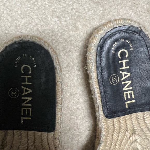 Chanel slides - Picture 2 of 6